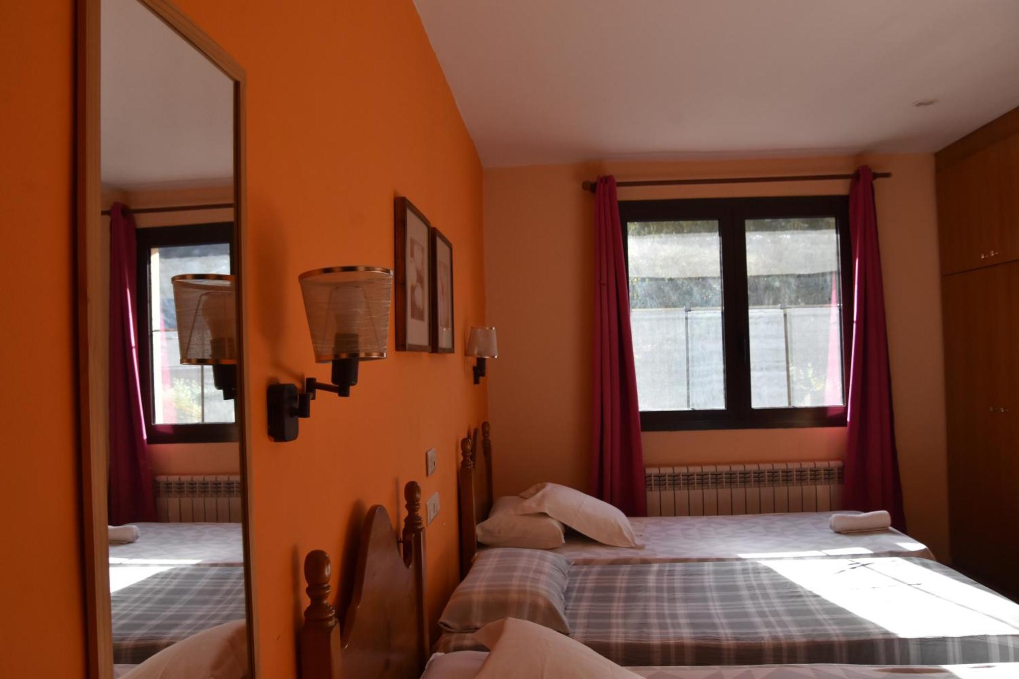 Hostal Cal Batista Баґа Екстер'єр фото