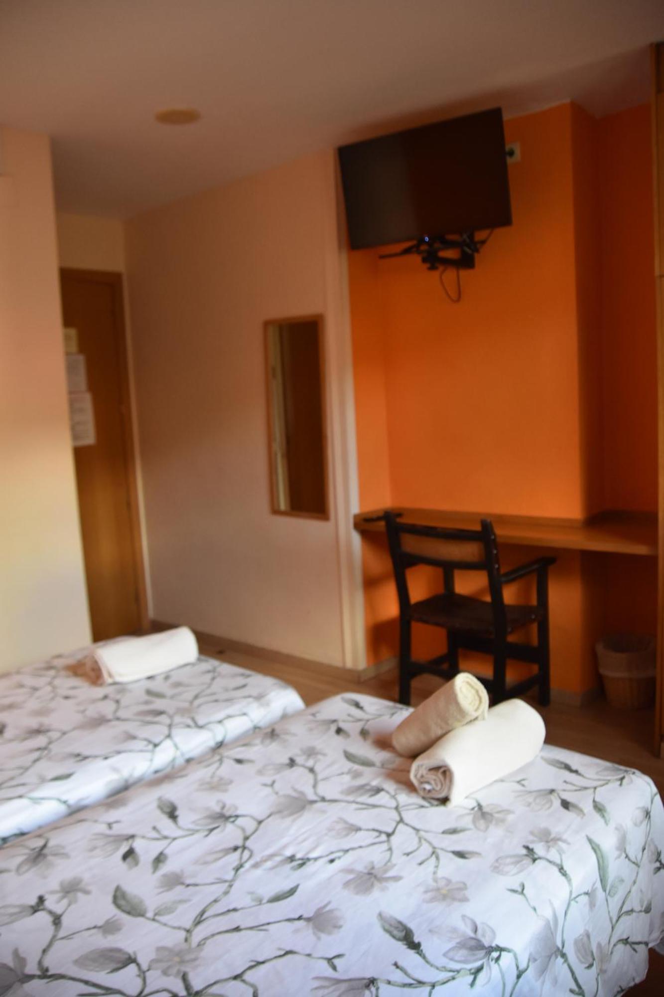 Hostal Cal Batista Баґа Екстер'єр фото