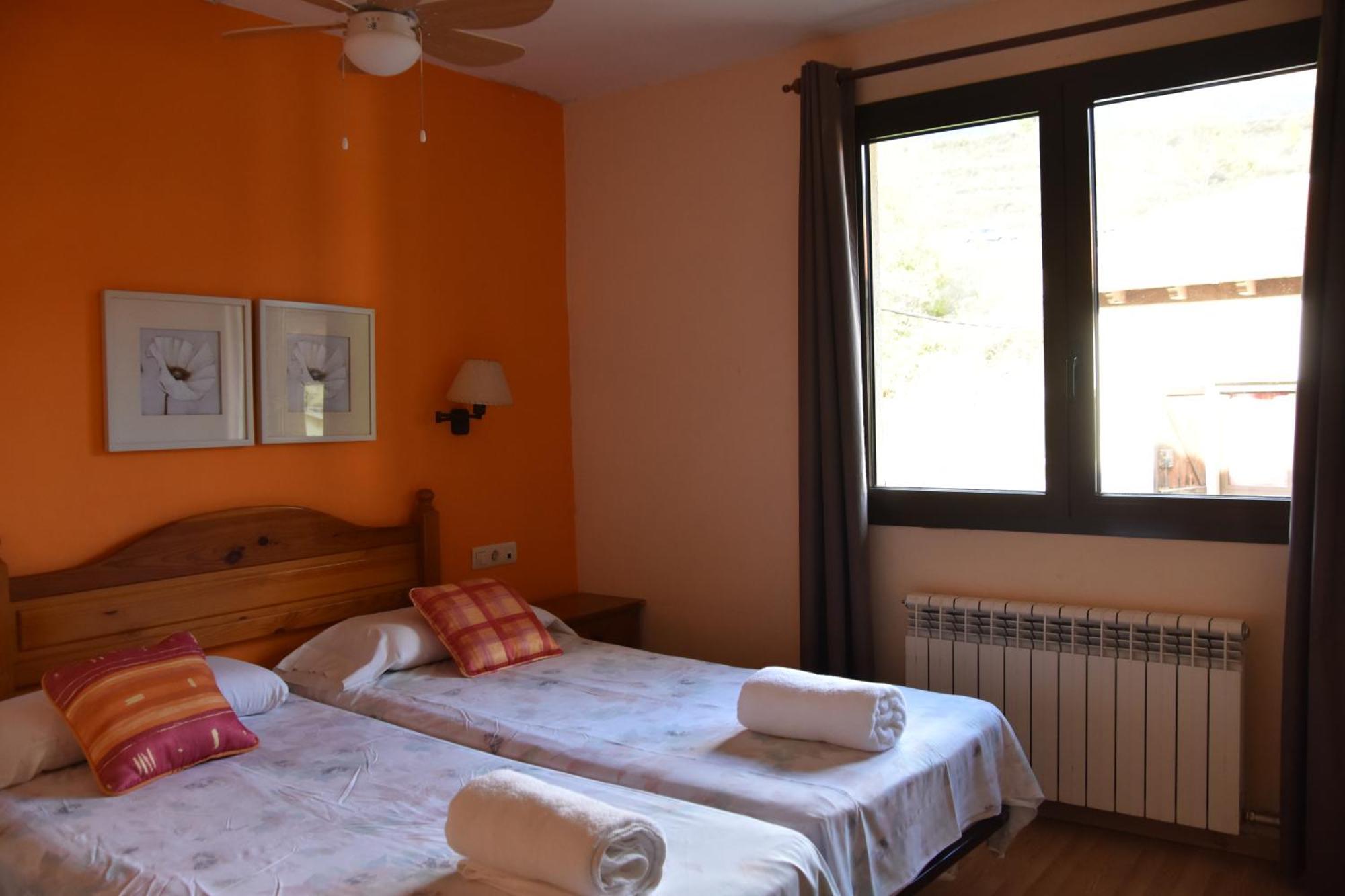 Hostal Cal Batista Баґа Екстер'єр фото