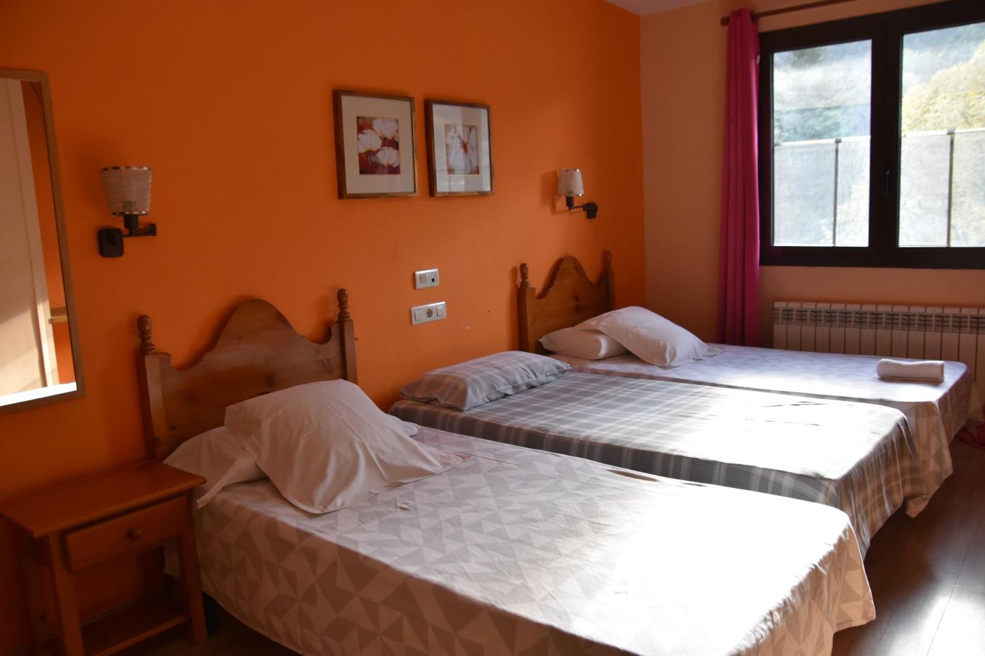 Hostal Cal Batista Баґа Екстер'єр фото