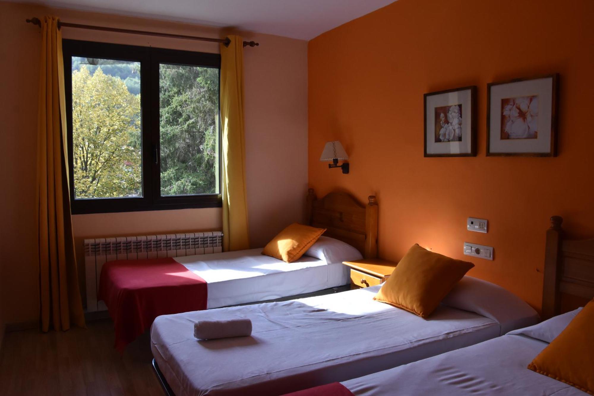 Hostal Cal Batista Баґа Екстер'єр фото