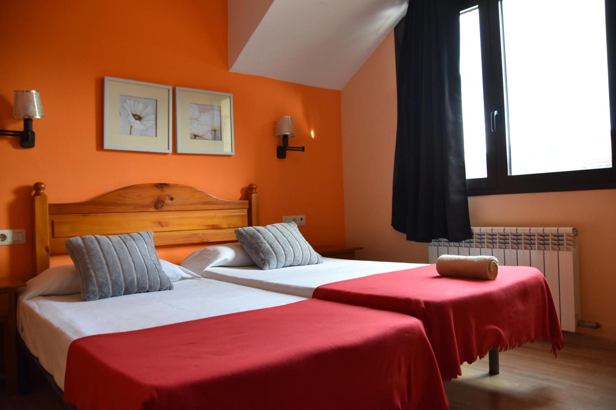 Hostal Cal Batista Баґа Екстер'єр фото